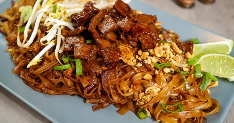 Ho Fun Noodles with Beef